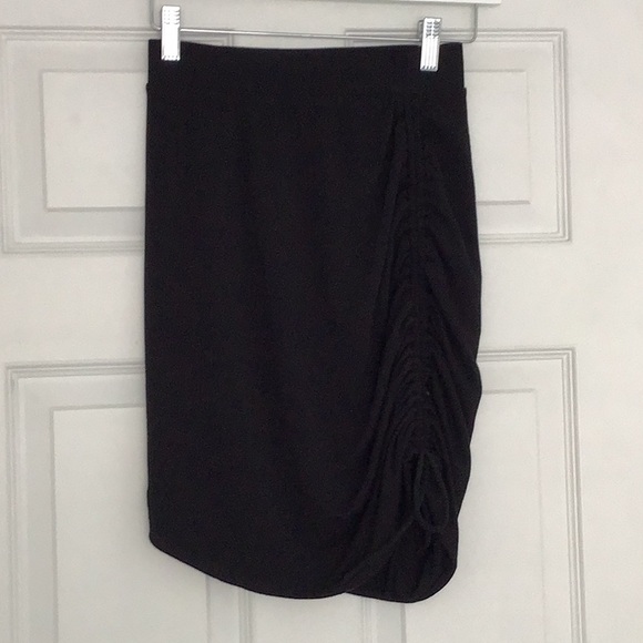 FREE PEOPLE Side Ruched Skirt. Size XS - Picture 7 of 7